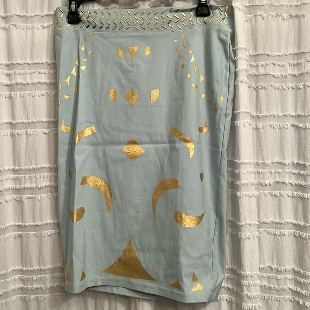 Fabulous stretchy pencil skirt